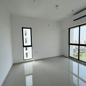 Room in 5 BHK Penthouse at Lodha Palava Serenity B, Taloja Bypass Road – for Rent