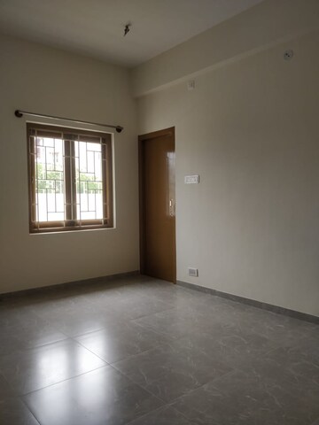 Room in 3 BHK Apartment at Prestige Ferns Residency, Harlur – for Rent