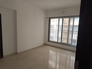 Room in 3 BHK Apartment at Yash Ina Apartments, Goregaon West – for Rent