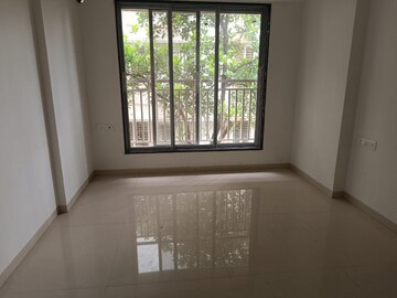 Room in 2 BHK Apartment at Yash Ina Apartments, Goregaon West – for Rent