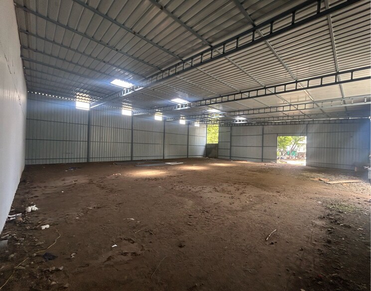  Parking, undri Commercial Warehouse 4500 Sq.Ft. In Undri Pune 8809376