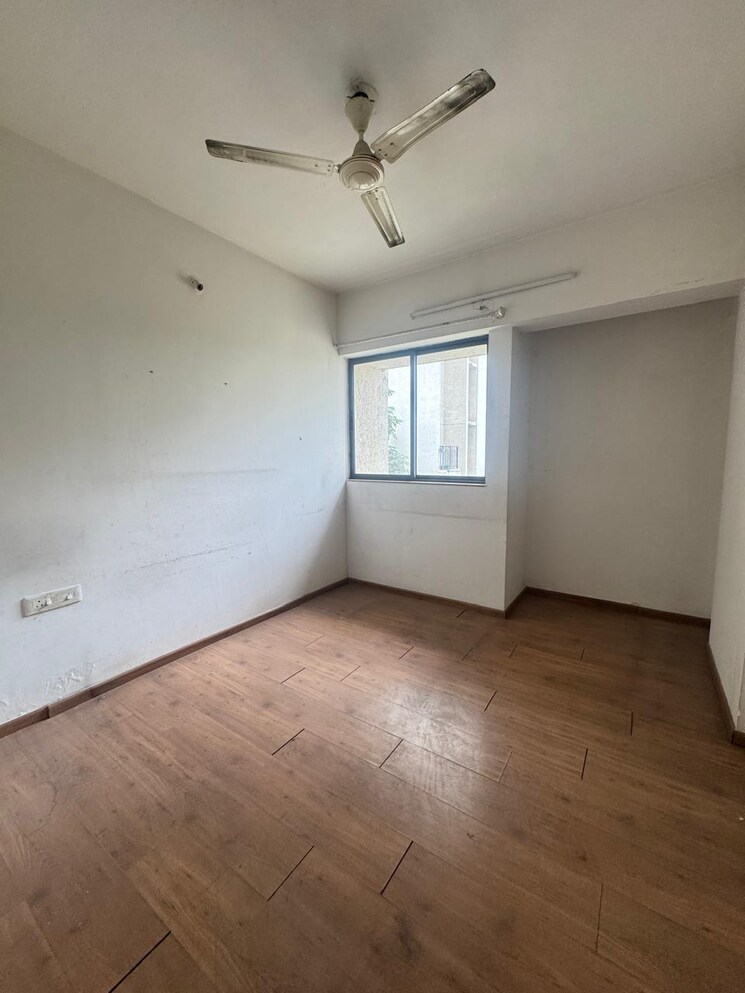 Bedroom, lodha-palava-city-lakeshore-greens 3 Bedroom 817 Sq.Ft. Apartment In Dombivli East Thane 8809386