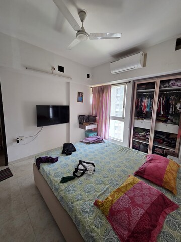 Bedroom in 2 BHK Apartment at Lodha Amara, Kolshet Road – for Rent