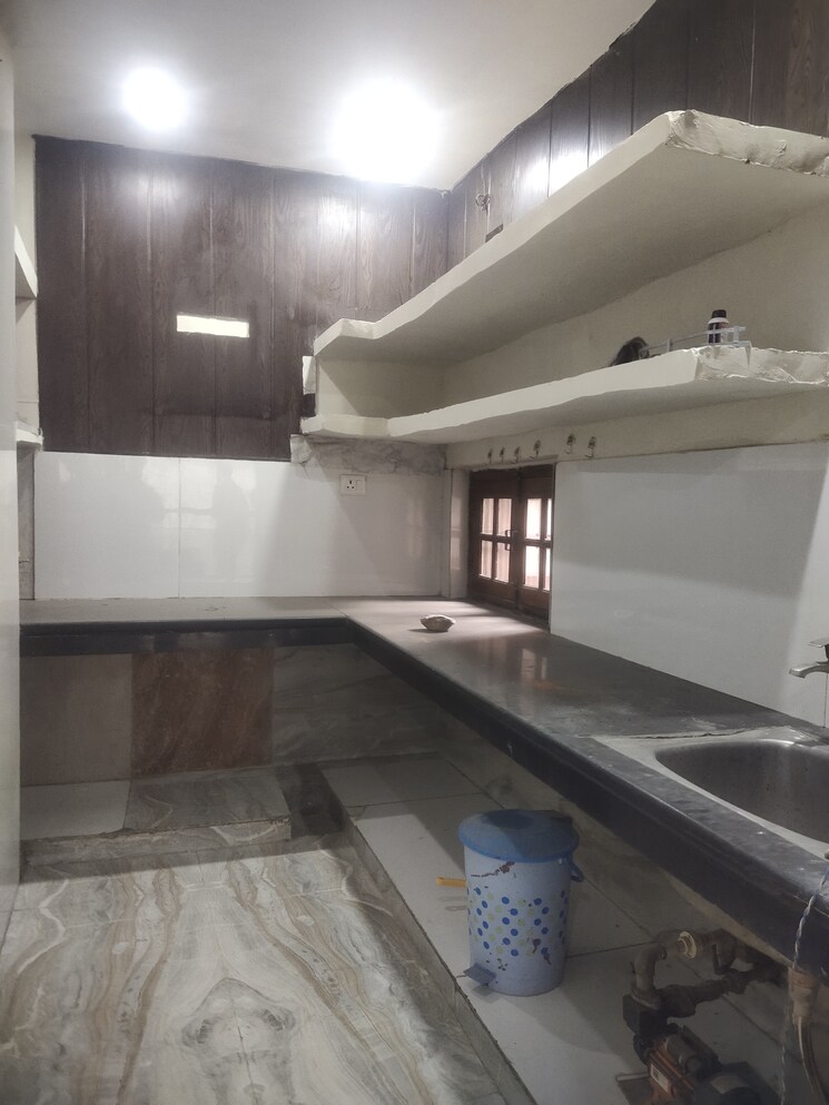 undefined, nehru-enclave 2 Bedroom 1300 Sq.Ft. Apartment In Gomti Nagar Lucknow 8809409