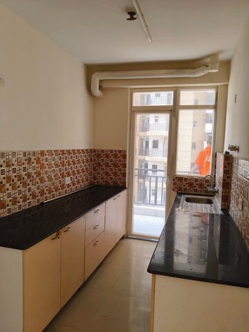 Kitchen in 3 BHK Villa at Amrapali Dream Valley, Tech Zone 4 Greater Noida – for Rent