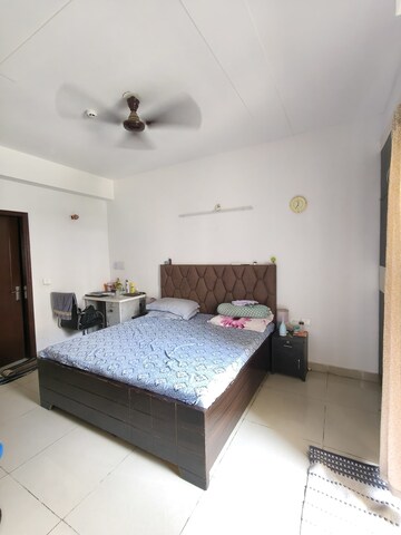 Bedroom in 3 BHK Villa at Amrapali Dream Valley, Tech Zone 4 Greater Noida – for Rent