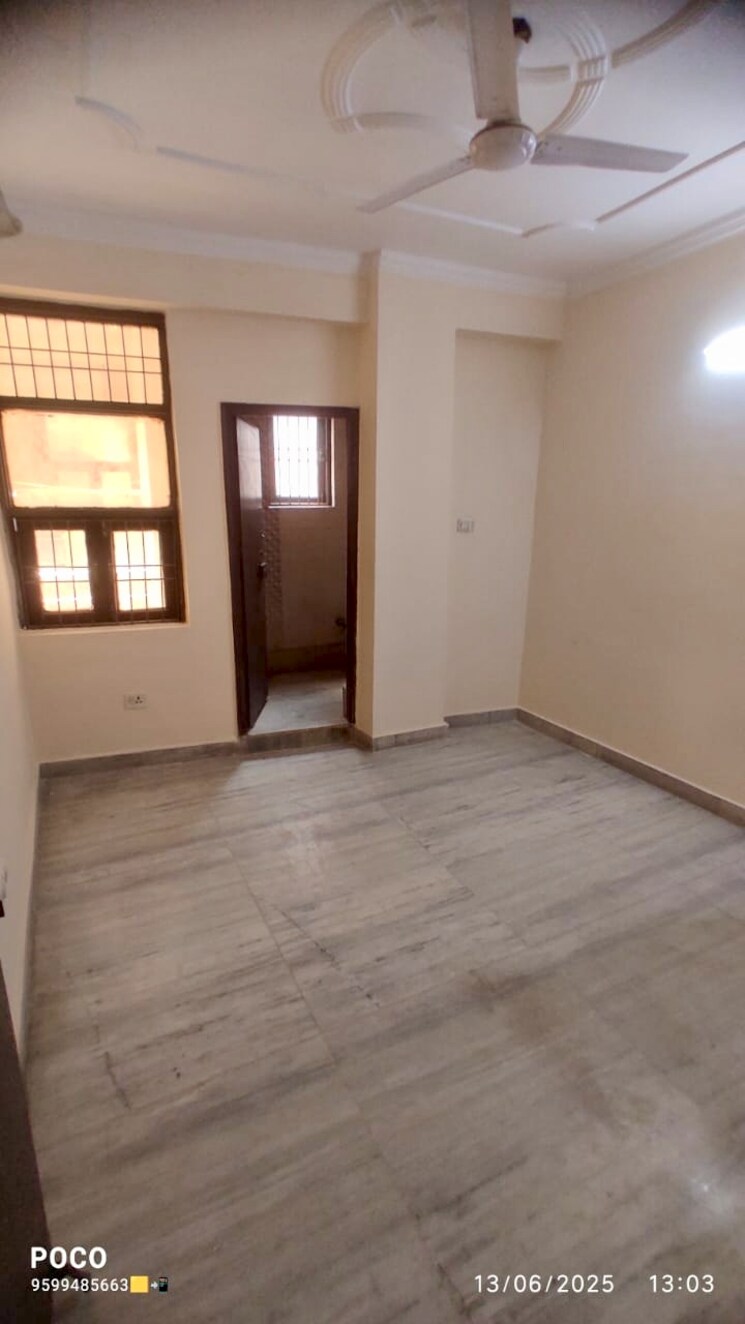 Room, kishangarh 2 Bedroom 900 Sq.Ft. Builder Floor In Kishangarh Delhi 8809416