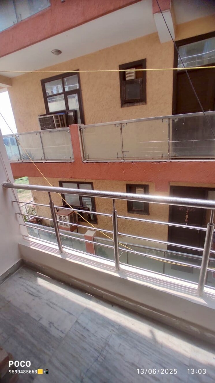 Balcony, kishangarh 2 Bedroom 900 Sq.Ft. Builder Floor In Kishangarh Delhi 8809416