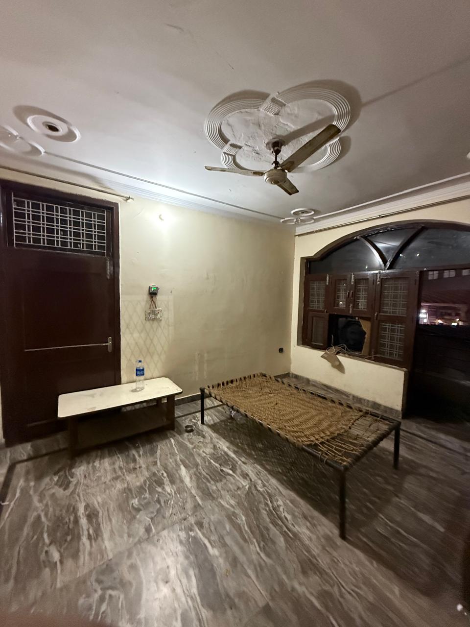 1 Rk  500 Sq.Ft. Builder Floor in Emaar Marbella