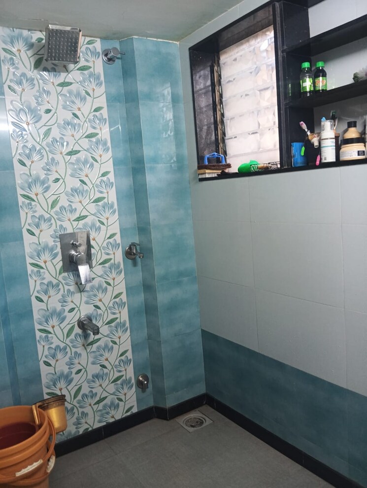 Bathroom, vasant-park-kalyan 2 Bedroom 900 Sq.Ft. Apartment In Kalyan West Thane 8809427
