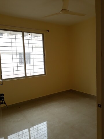 Room in 1 BHK Apartment at Lunkad Daffodils, Viman Nagar – for Rent