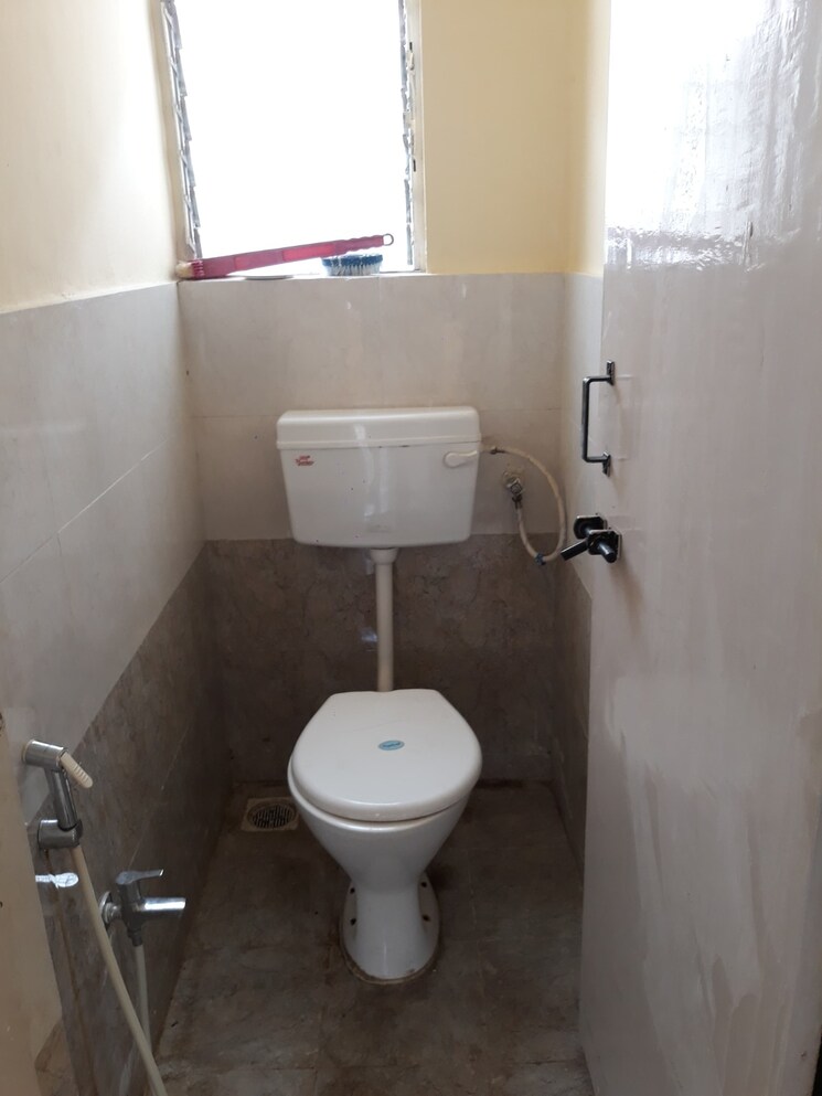 Attached Bathroom, lunkad-daffodils 1 Bedroom 580 Sq.Ft. Apartment In Viman Nagar Pune 8809431