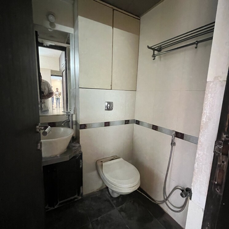 Bathroom, riddhi-tower 2.5 Bedroom 900 Sq.Ft. Apartment In Riddhi Gardens Mumbai 8809441