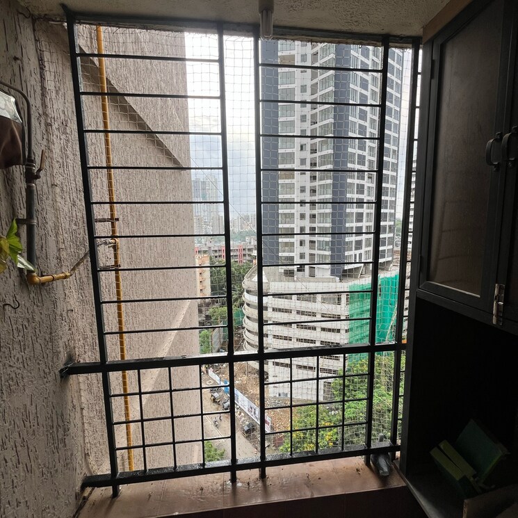 Room, riddhi-tower 2.5 Bedroom 900 Sq.Ft. Apartment In Riddhi Gardens Mumbai 8809441