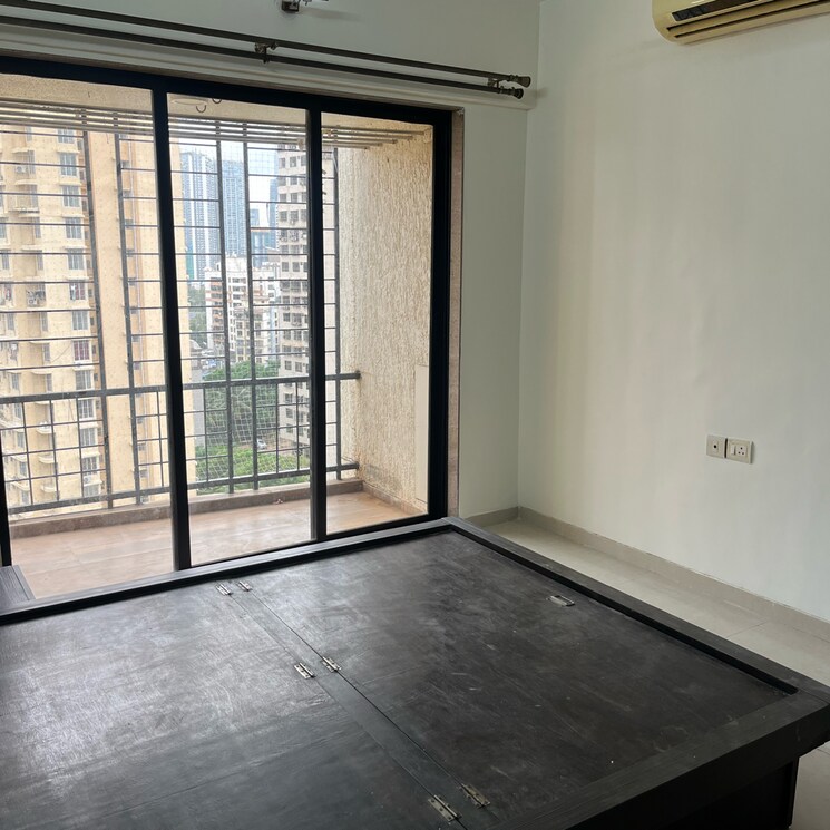 Room, riddhi-tower 2.5 Bedroom 900 Sq.Ft. Apartment In Riddhi Gardens Mumbai 8809441