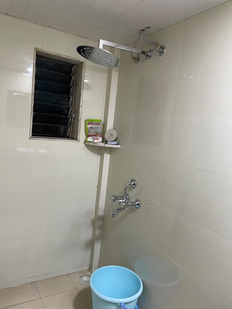 Bathroom, ganga-puram-chs 1 Bedroom 650 Sq.Ft. Apartment In Viman Nagar Pune 8809447