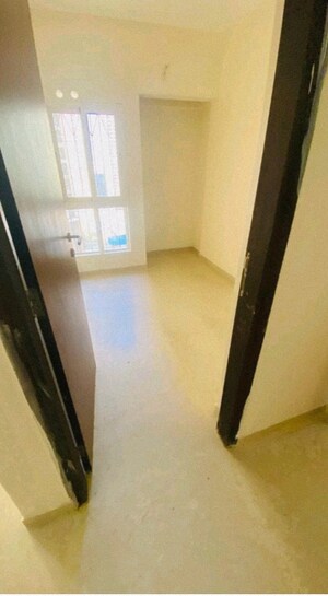 Room in 2 BHK Apartment at Dosti West County, Balkum Pada – for Sale