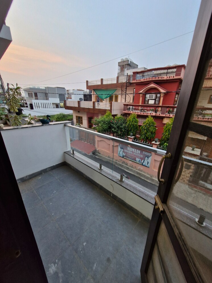 Balcony, gms road 3 Bedroom 2200 Sq.Ft. Independent House In Gms Road Dehradun 8809443