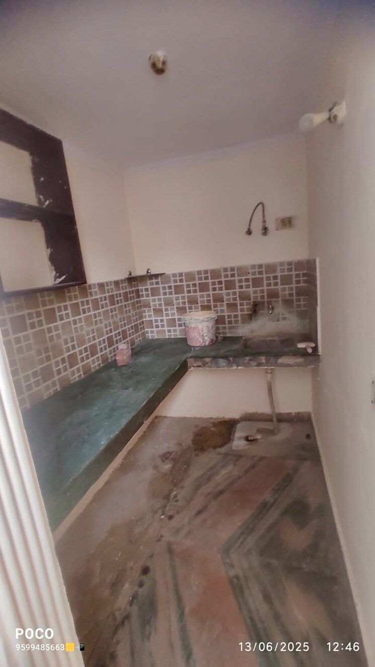 Kitchen, kishangarh 1 Bedroom 550 Sq.Ft. Builder Floor In Kishangarh Delhi 8809452