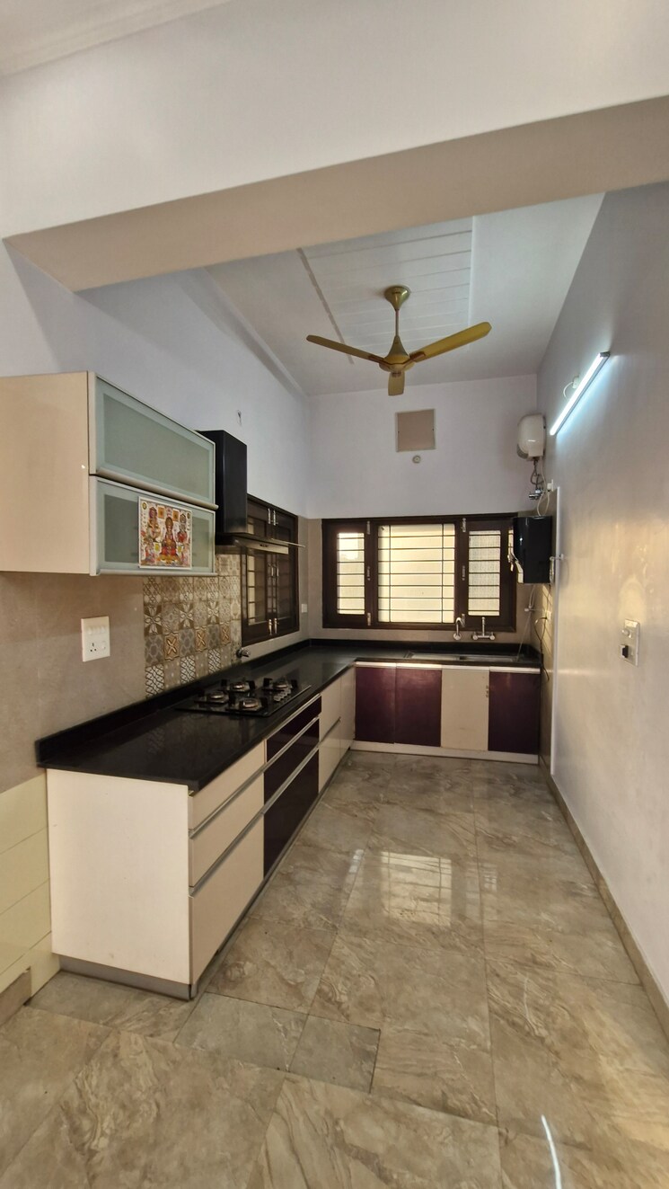 Kitchen, gms road 2 Bedroom 1200 Sq.Ft. Builder Floor In Gms Road Dehradun 8809453