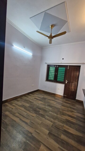 Staircase in 2 BHK Builder Floor at Gms Road – for Rent