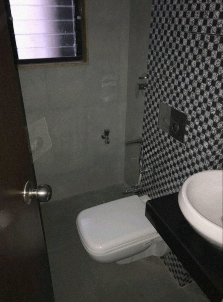 Bathroom, cosmos-jewels 2 Bedroom 720 Sq.Ft. Apartment In Ghodbunder Road Thane 8809467