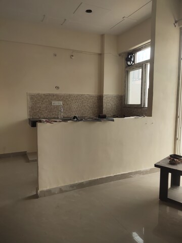 Kitchen in 1 BHK Apartment at Gomti Nagar – for Rent