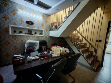 Master Bedroom in 3 BHK Builder Floor at Gms Road – for Rent