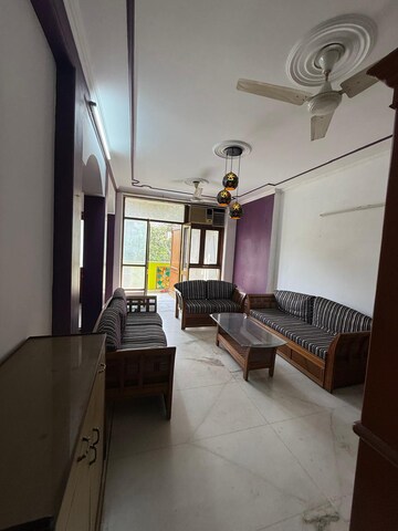 Living Room in 3 BHK Builder Floor at Chittaranjan Park – for Rent