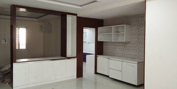 Room in 5 BHK Apartment at Pruthvi Adithya Belmont Greene, Tellapur – for Rent