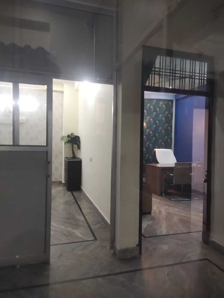 Floor Plan, gomti nagar Commercial Office Space 1200 Sq.Ft. In Gomti Nagar Lucknow 8809478