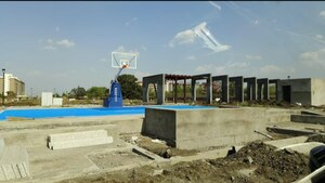  Plot For Sale in Super Corridor