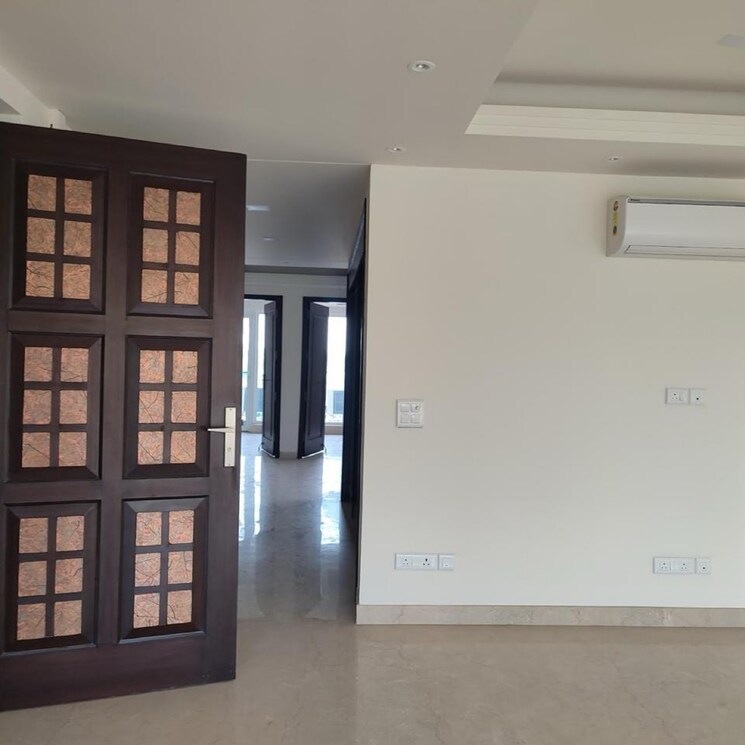 Room, veera-safdarjung-enclave 4 Bedroom 2700 Sq.Ft. Builder Floor In Safdarjung Enclave Delhi 8809488