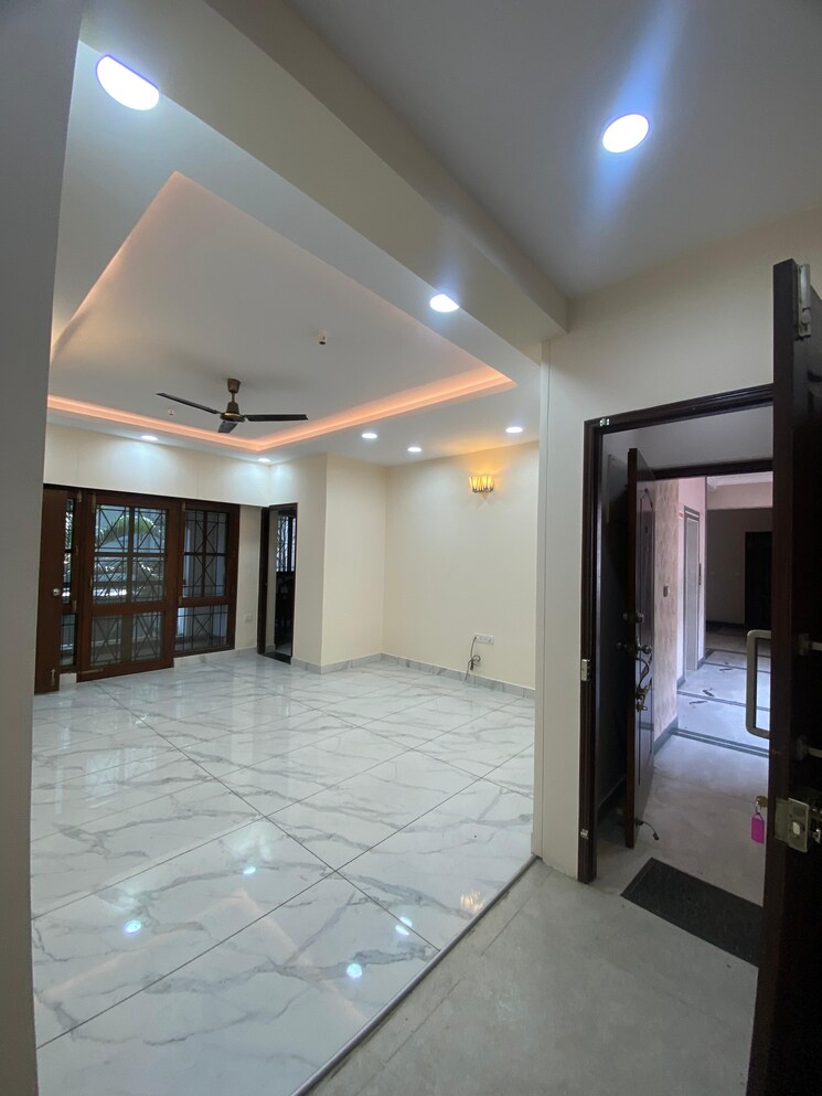 Room, prestige-aster-apartments 4 Bedroom 2400 Sq.Ft. Apartment In Langford Town Bangalore 8809511