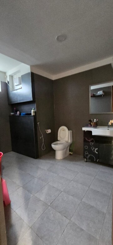 Living Room in 4 BHK Apartment at Jubilee Hills – for Rent