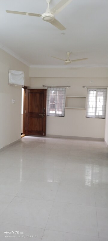 Room in 2 BHK Apartment at Pavani Laxmi Nivas, Madhapur – for Rent