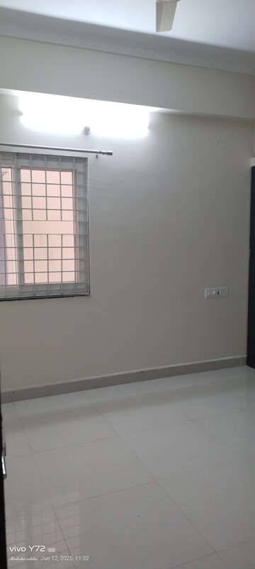 Room in 2 BHK Apartment at Pavani Laxmi Nivas, Madhapur – for Rent