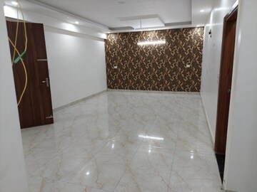 Bedroom in 2 BHK Builder Floor at Sector 23 – for Rent