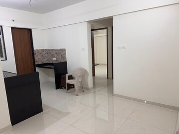 Room in 3 BHK Apartment at Kalyani Nagar – for Rent