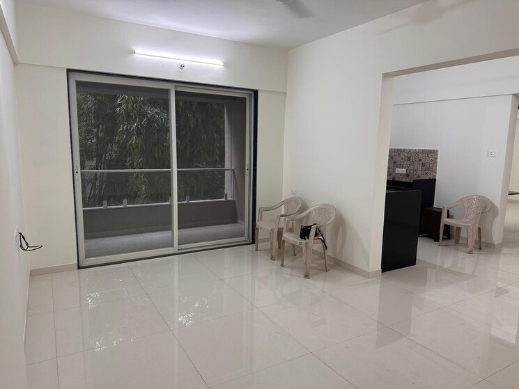 Room, kalyani nagar 3 Bedroom 1500 Sq.Ft. Apartment In Kalyani Nagar Pune 8809553