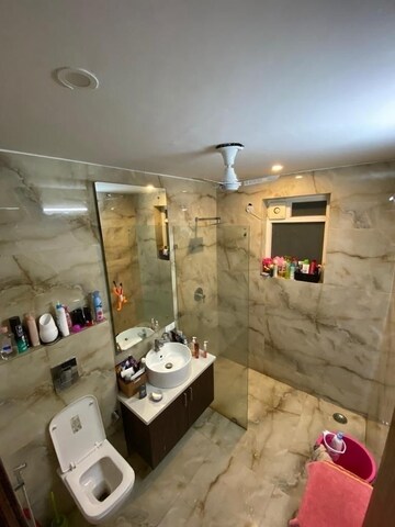 Master Bedroom in 3 BHK Independent House at Sector 23 – for Rent