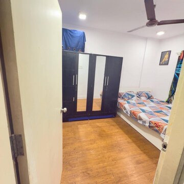 Bedroom in 2 BHK Apartment at Satyam CHS Andheri West, Jeevan Nagar – for Rent