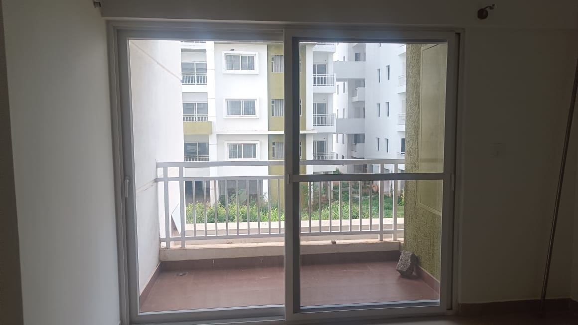 3 BHK 1530 Sq.Ft. Apartment in Ozone Urbana Pavilion