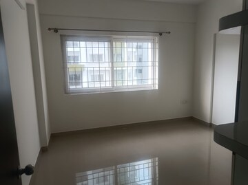 Room in 3 BHK Apartment at Ozone Urbana Pavilion, Devanahalli – for Rent