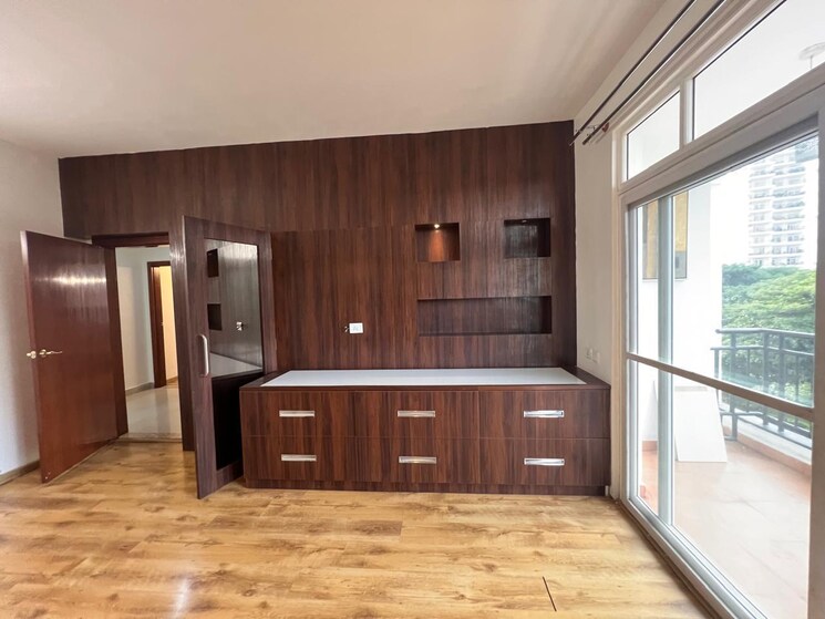 Room, prestige-shantiniketan 3 Bedroom 2292 Sq.Ft. Apartment In Whitefield Bangalore 8809601