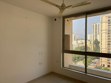 Room in 2 BHK Apartment at Hiranandani Estate – for Rent