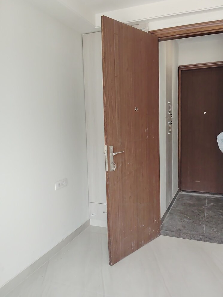 Room, sector 46 1 RK 325 Sq.Ft. Builder Floor In Sector 46 Gurgaon 8809604