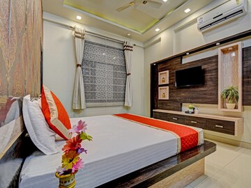 Bedroom in 4 BHK Apartment at FS Pinnacle, Jyothi Nagar – for Rent