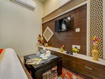 Bedroom in 4 BHK Apartment at FS Pinnacle, Jyothi Nagar – for Rent
