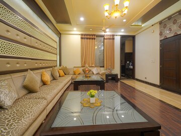 Bedroom in 4 BHK Apartment at FS Pinnacle, Jyothi Nagar – for Rent